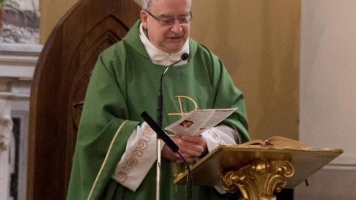 Alla messa del giorno dopo tra i ricordi dei parrocchiani