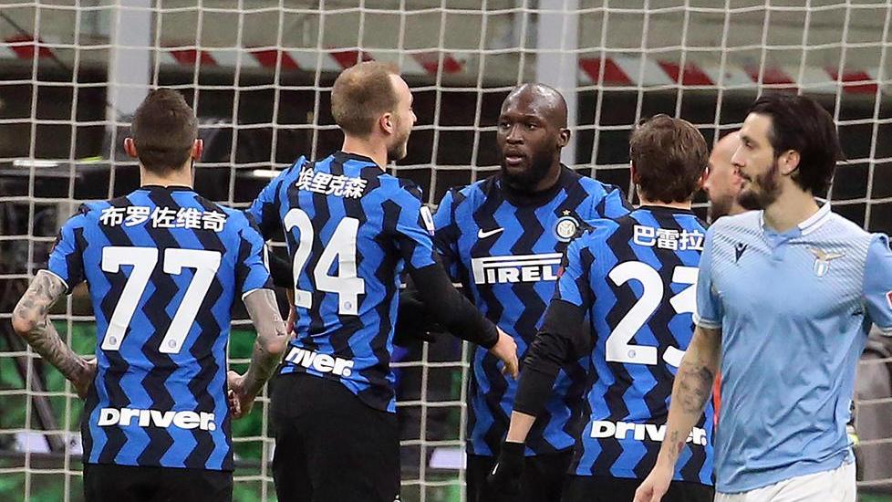 I nomi dei giocatori in caratteri cinesi... Intanto Suning tratta