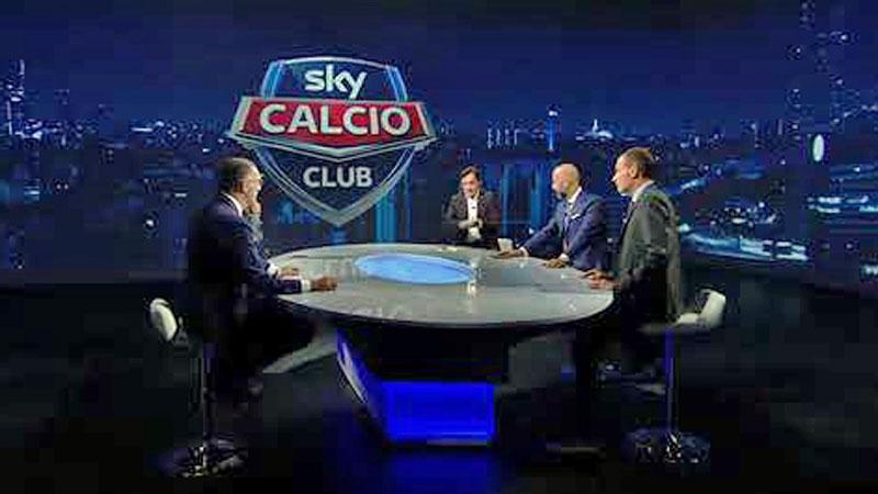 Il linguaggio un po' astruso dei nuovi telecronisti: addio fascia, ora c’è la catena. E chi tira forte “spacca la porta”... 