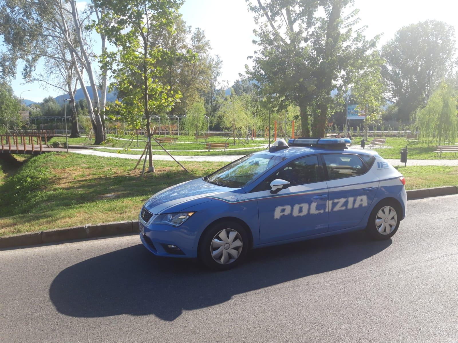 Si finge cliente e ruba in gioielleria: arrestata una donna di 45 anni