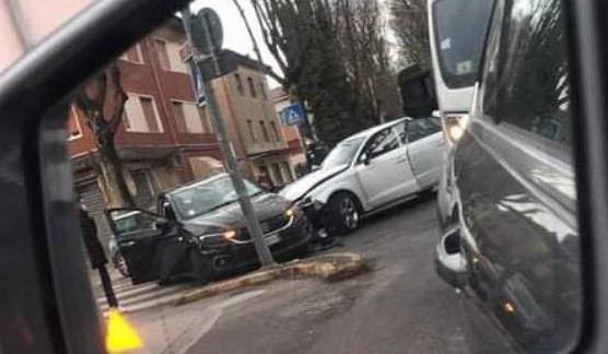 Carpi, nuovo incidente in via Nicolò Biondo 