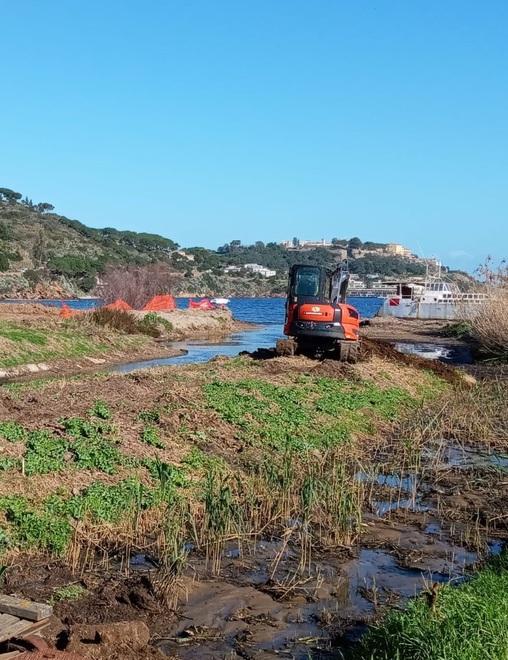 Il Consorzio al lavoro sul reticolo idraulico a Mola e a San Giuseppe 
