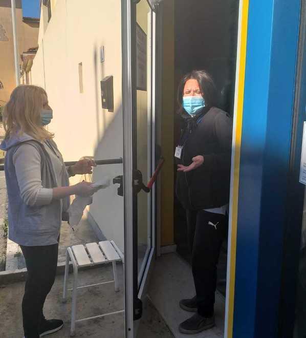 Riapre la palestra ribelle «Basta, vogliamo lavorare» 