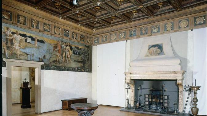 In giro tra le sale del Municipio si scopre un piccolo museo