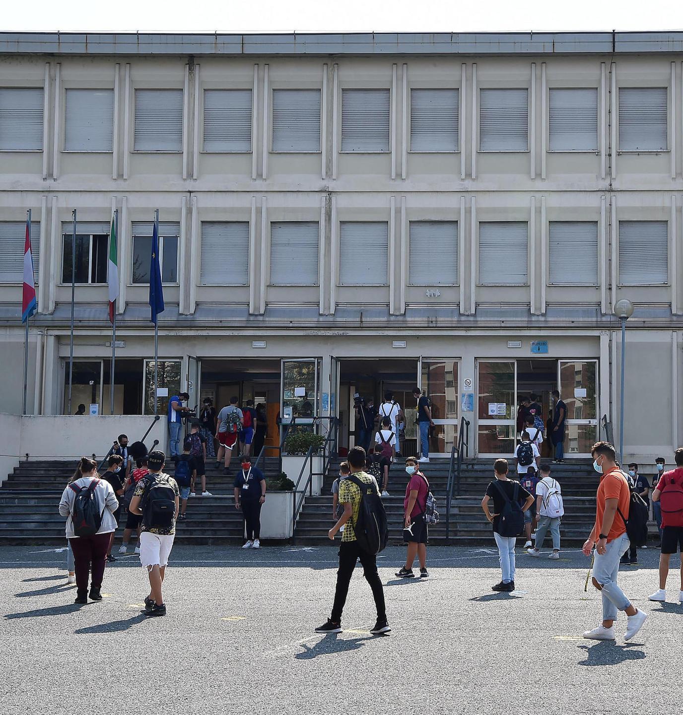 I quattordicenni preferiscono i licei ma uno su 3 sceglie un istituto tecnico 