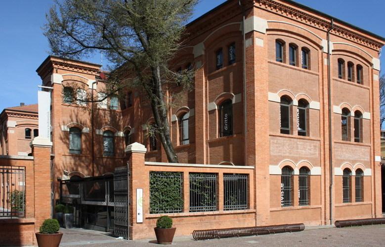 Carpi Scatta il divieto di fumare in alcuni angoli della città 
