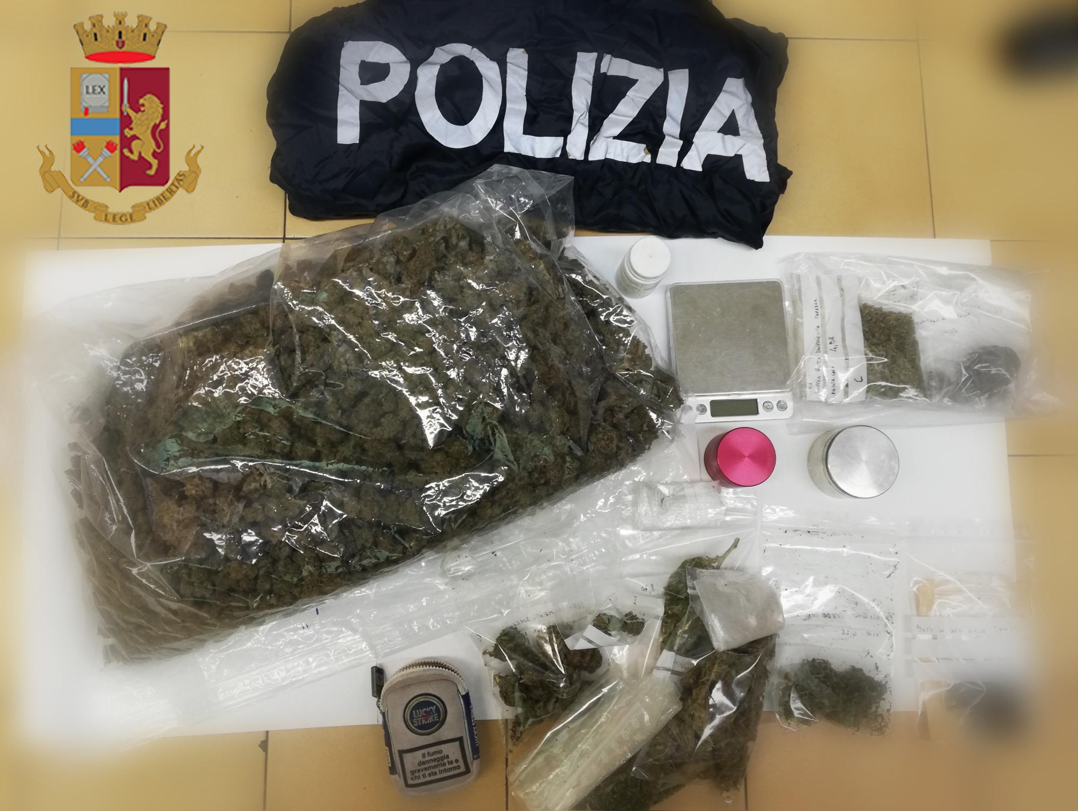 Oltre un chilo di marijuana in casa, arrestato un 40enne di Siniscola