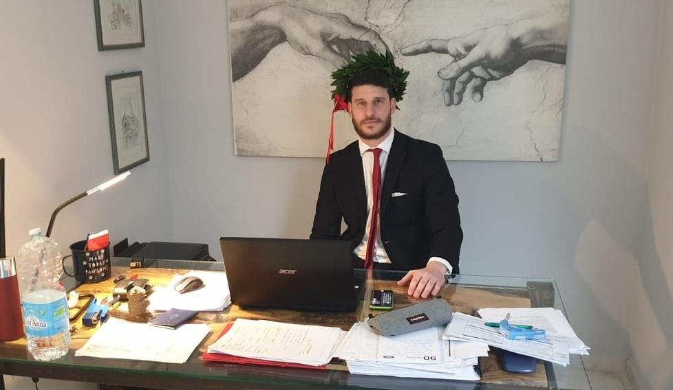Niccolò Mori si laurea ingegnere aerospaziale
