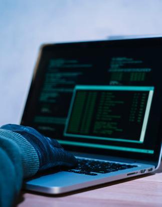Modena Vigile diventa hacker per scoprire di chi è il portatile rubato 