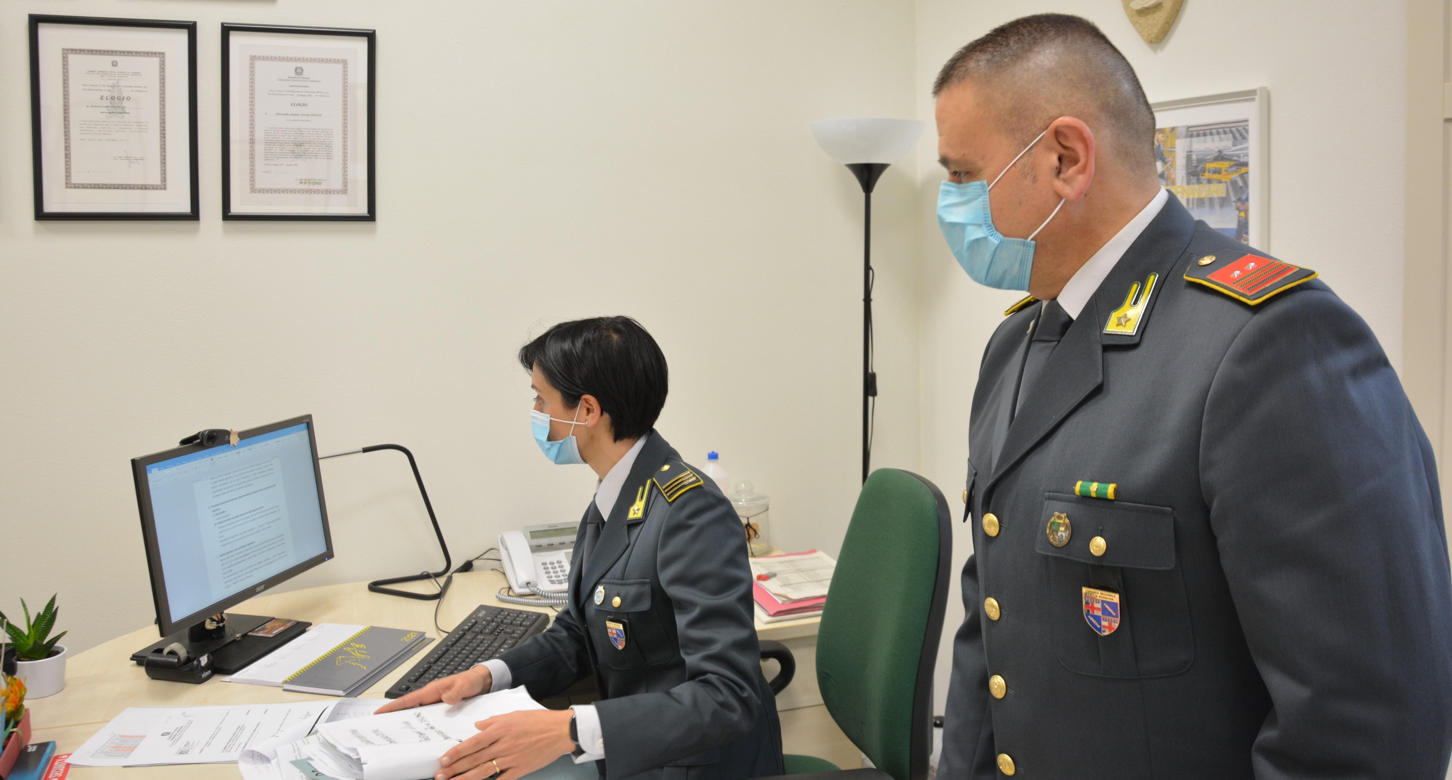 Ferrara, centri di accoglienza migranti e fondi pubblici: cinque avvisi di garanzia 