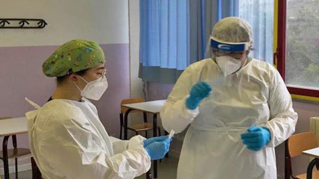 Un minuto di silenzio per ricordare gli infermieri vittime del Covid