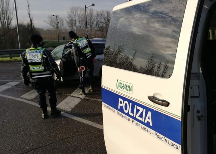 Ragazzina di 14 anni scappa dalla comunità per raggiungere gli "amici" conosciuti sui social