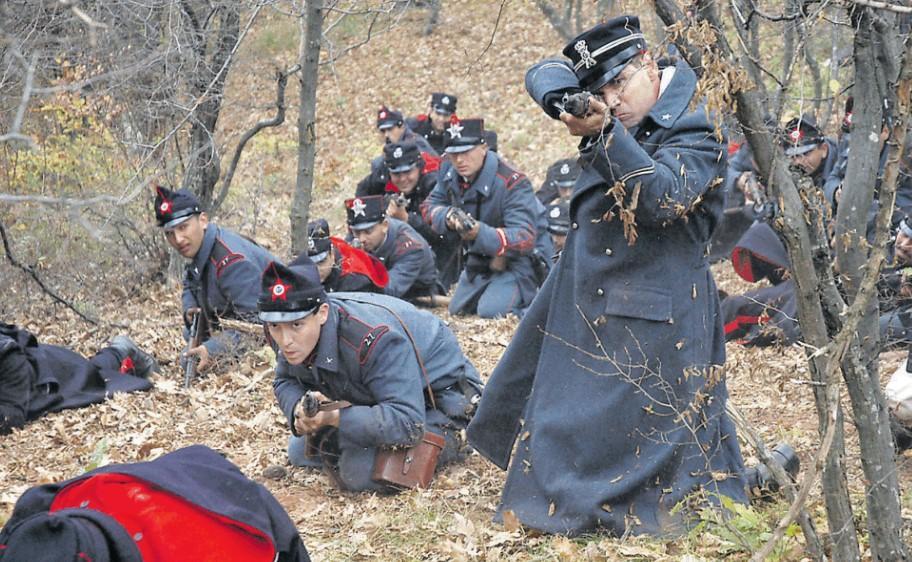 Una scena di "L'ultima frontiera", la fiction Rai del 2006 ispirata a "Caccia grossa"