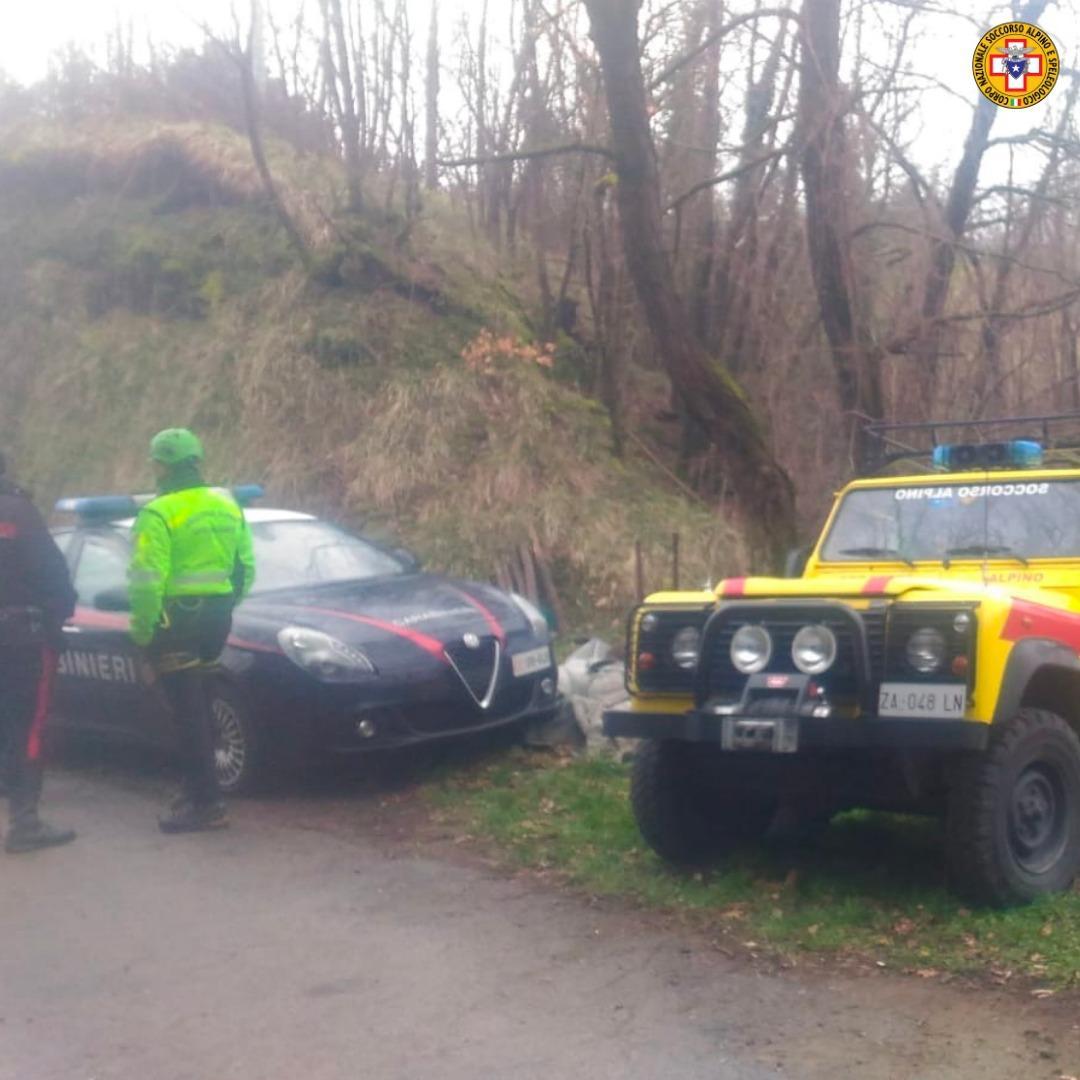 Anziano cade in un dirupo e muore