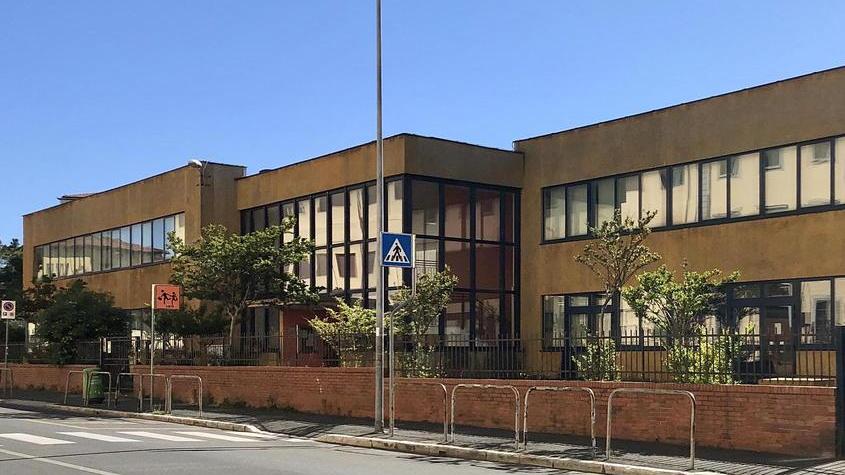 Alunni e docenti positivi a scuola, le Rodari di Livorno chiuse per otto giorni