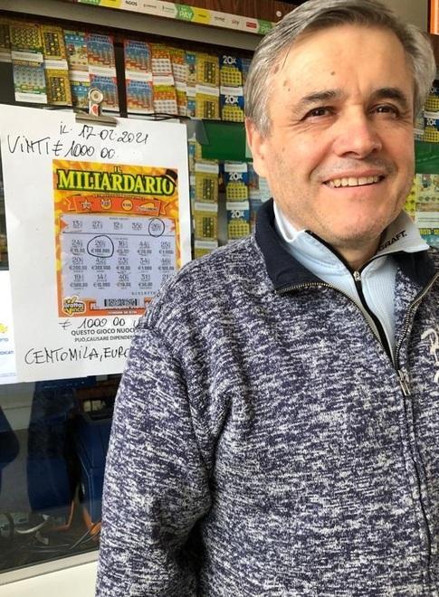 Il gratta e vinci è fortunato: 100mila euro di maxi premio