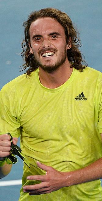 Tsitsipas, rimonta vincente Nadal avanti 2-0 ma finisce ko 