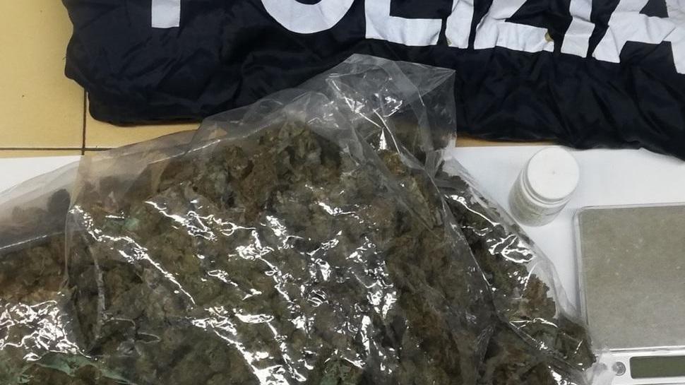 Quarantenne nei guai per detenzione di droga