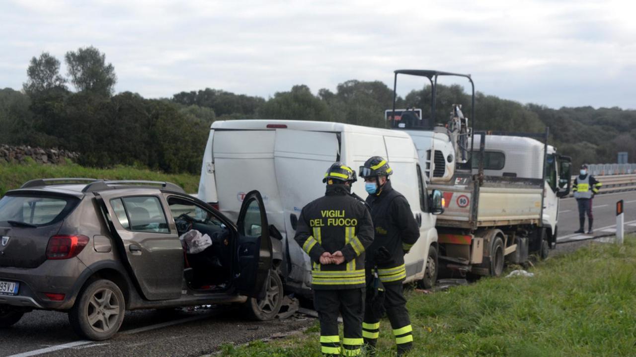 L’auto contro un furgone: muore ex carabiniere 