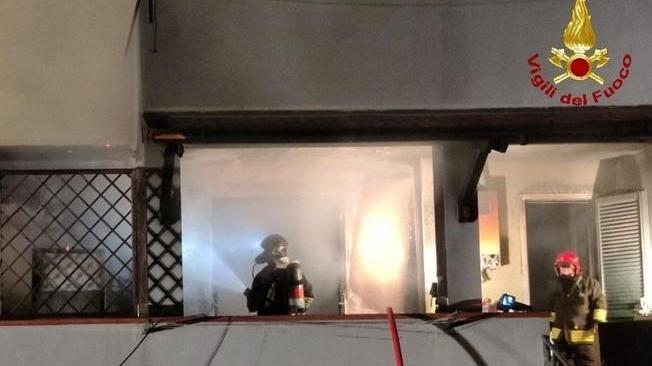 Incendio in appartamento Spezia, un morto