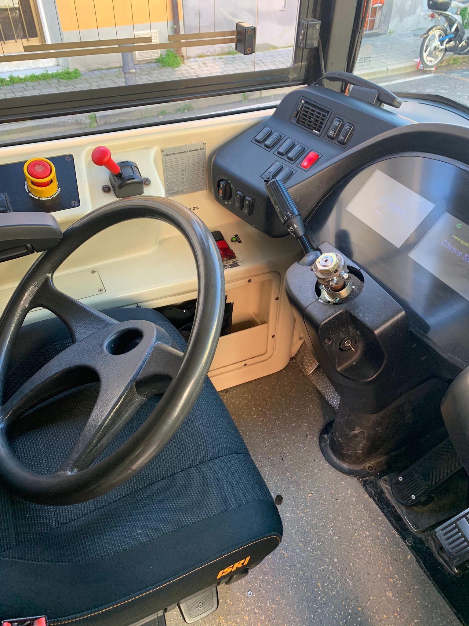 Lo sterzo staccatosi all’improvviso sul bus Ctt a Putignano