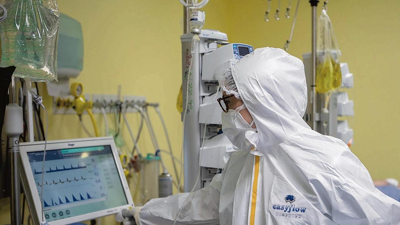 Giro di vite sui controlli contro il Covid. L’Asl: «Ma Pistoia non rischia la zona rossa»