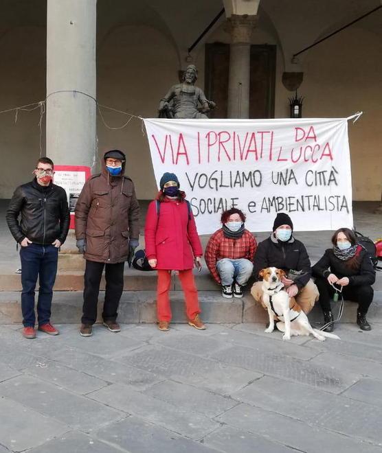 Presìdi e volantinaggi «No al progetto Coima» 