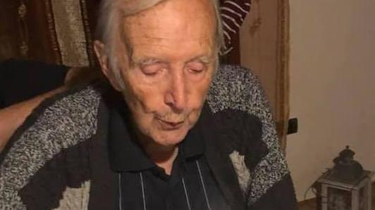 Capoliveri piange il farmacista con il talento del ping pong