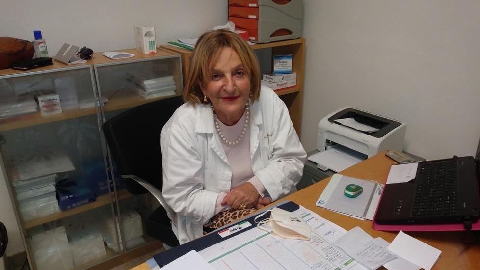 Vaccini, per prenotarsi basta un foglietto