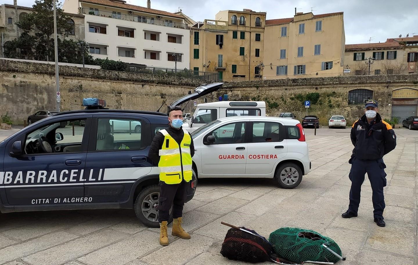 Duemila ricci di mare sequestrati a tre pescatori 