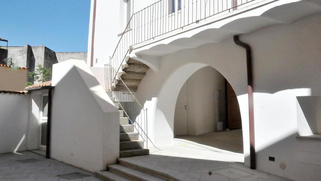 Nuoro, «Casa Satta deve essere un centro studi giuridici»