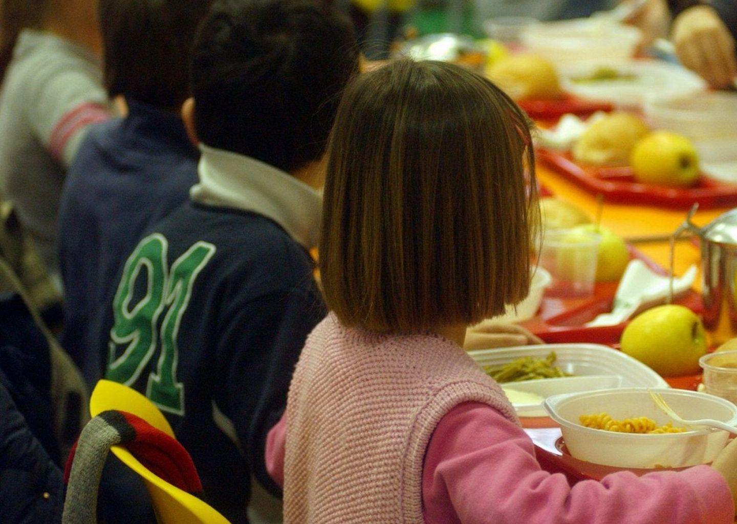 Cibi “bio” nella mensa scolastica 