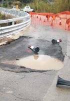 Voragini sulla strada ancora inspiegabili Nuove indagini della Provincia 