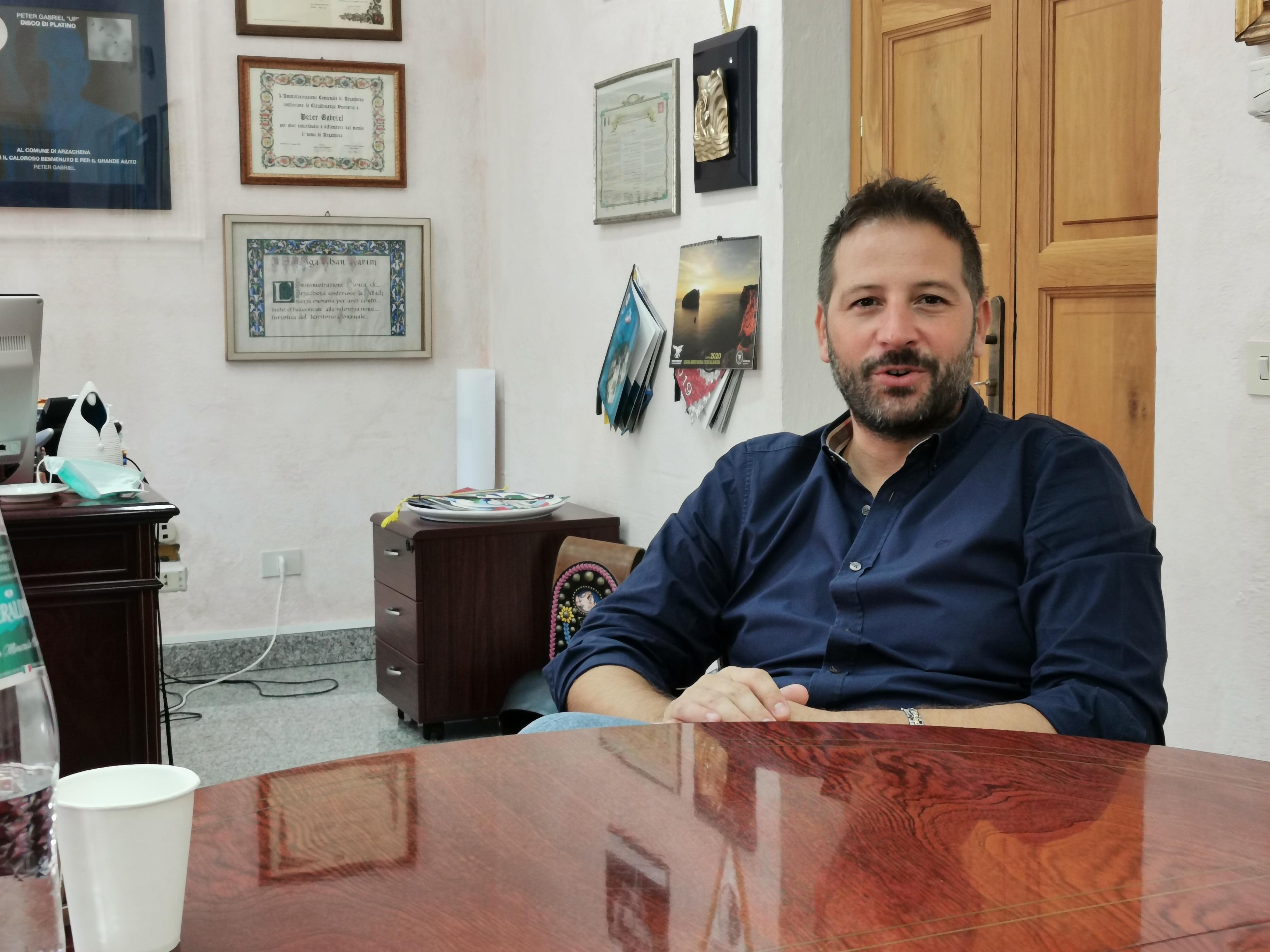 Il sindaco di Arzachena Roberto Ragnedda