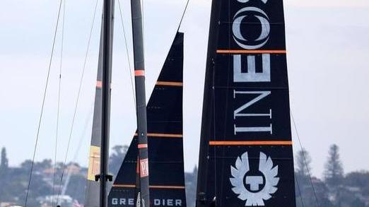Luna Rossa contro Ineos Uk in un mare di polemiche