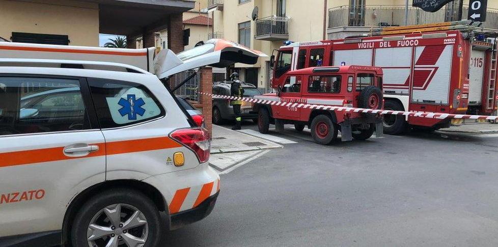 Lo cercano per ore, trovato morto nella nuova casa