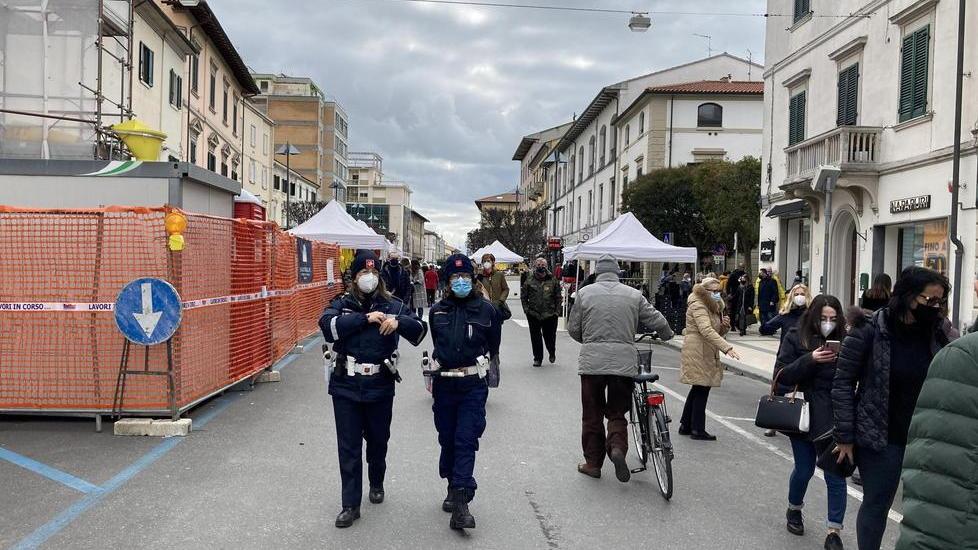 Sbaracco sul Corso, buona la prima «Tanta gente, ma senza assembramenti»