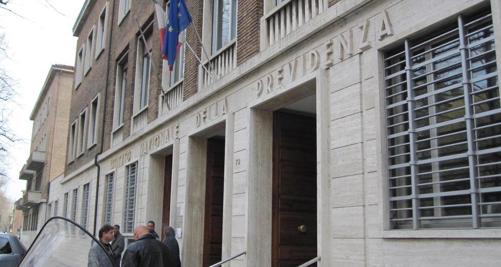 Modena. Reddito di cittadinanza: 493 euro per 12mila modenesi E il rimborso anti-Covid è andato a 8mila persone 