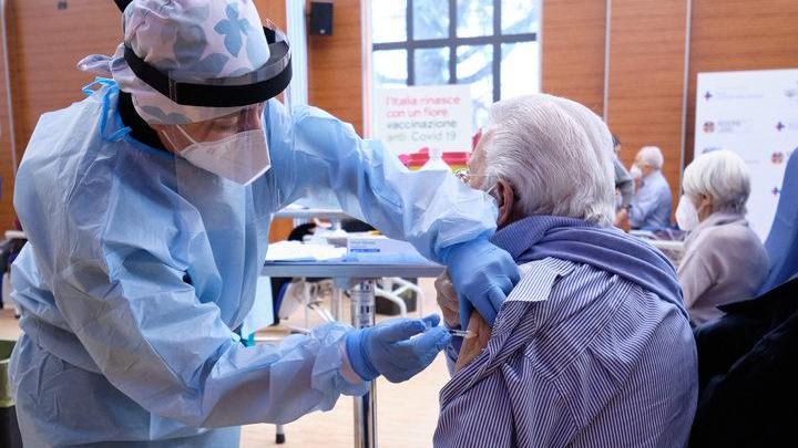 Al via la vaccinazione agli ultraottantenni nelle Valli Etrusche: le sedute cominciano a metà settimana