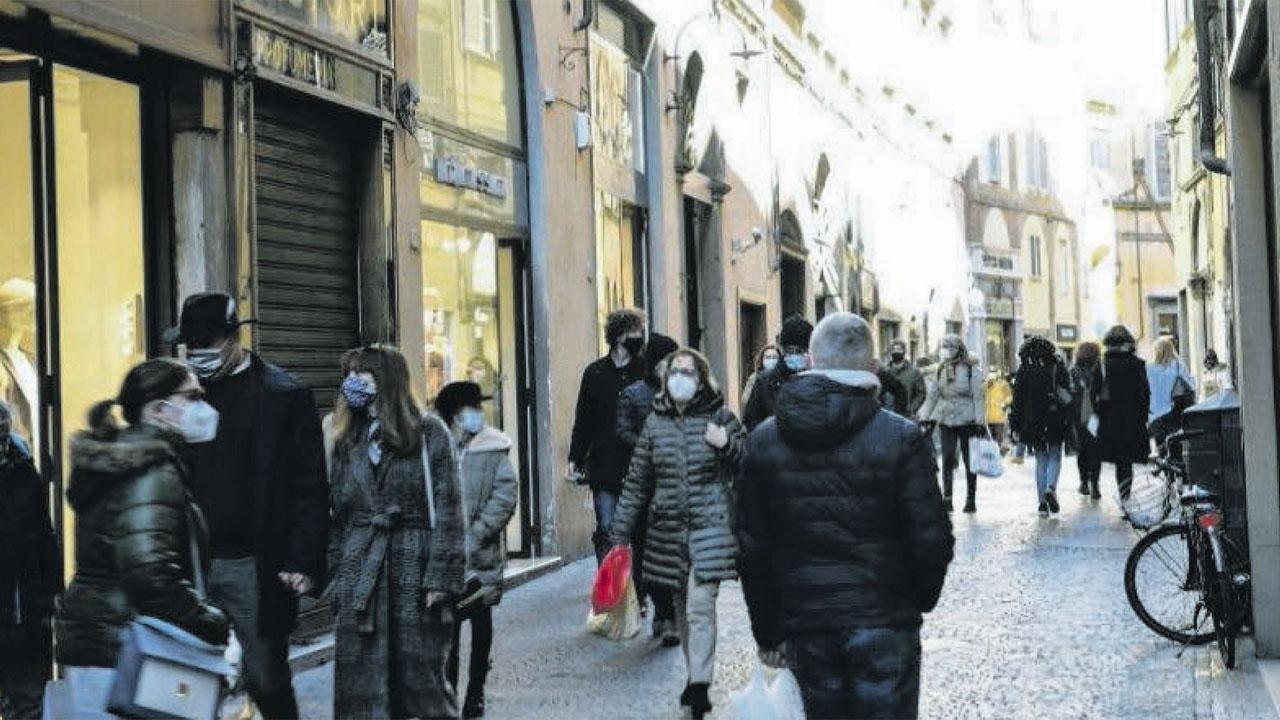 «Io a giugno 2021 non so se ci arrivo»: per i negozi di Lucca il futuro è a tinte fosche 