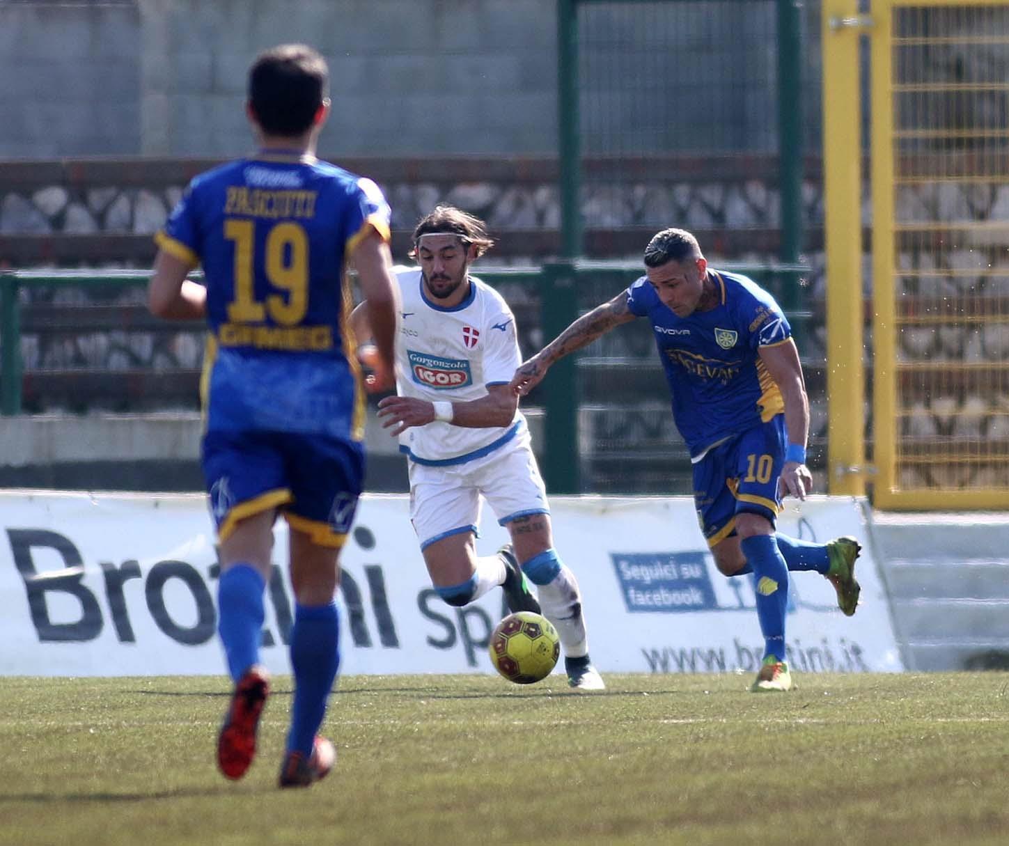 Caccavallo, autore del momentaneo 1-0