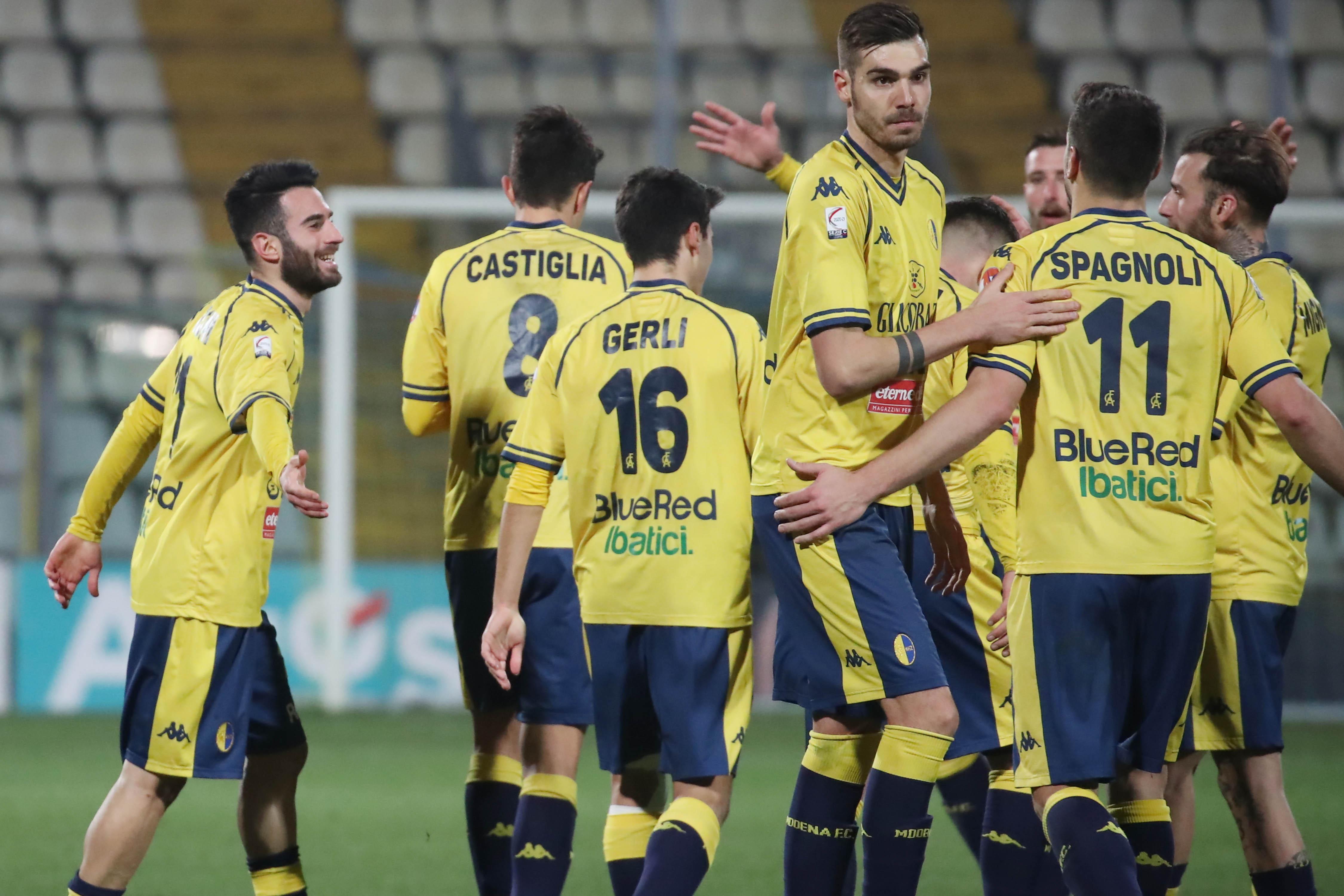 Il Modena vince ancora: poker alla Samb