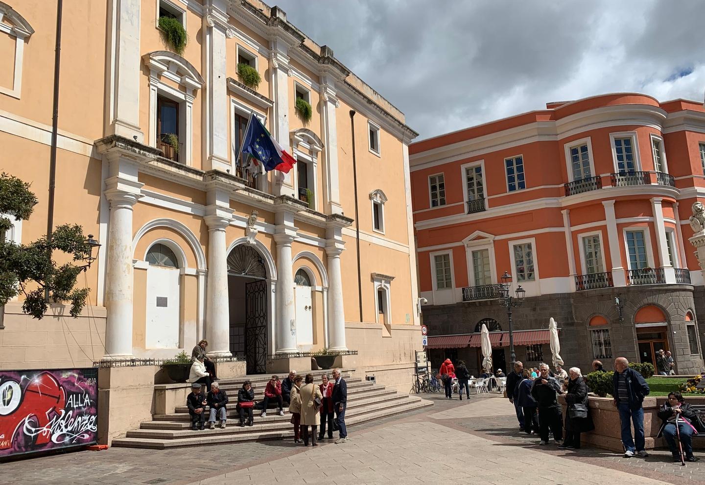 Il Comune assume ma non lo dice 