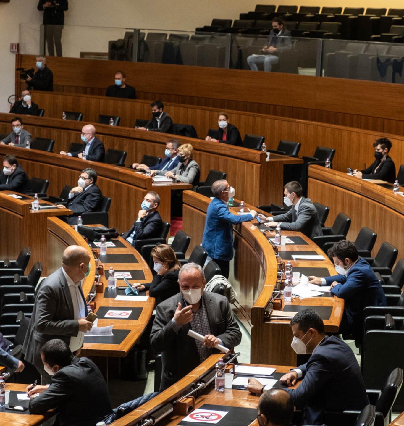 Critiche e malumori su gestione Covid e non solo: Solinas non convince tutti 