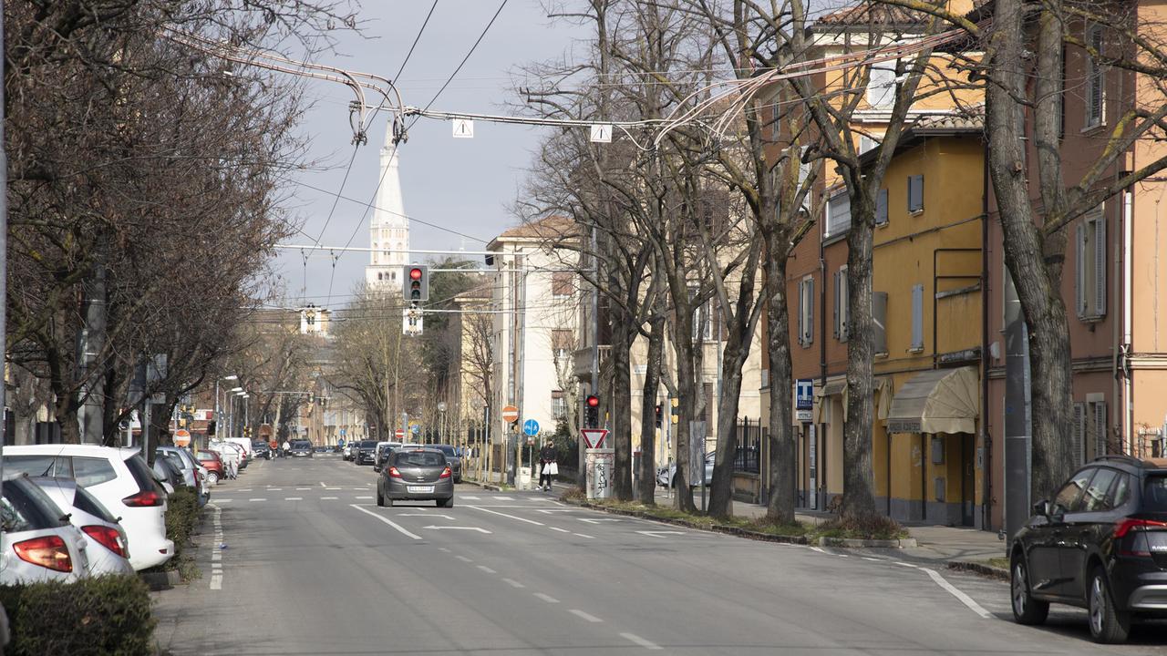 Tour in Buon Pastore dove le case costano ma nelle zone verdi serve manutenzione