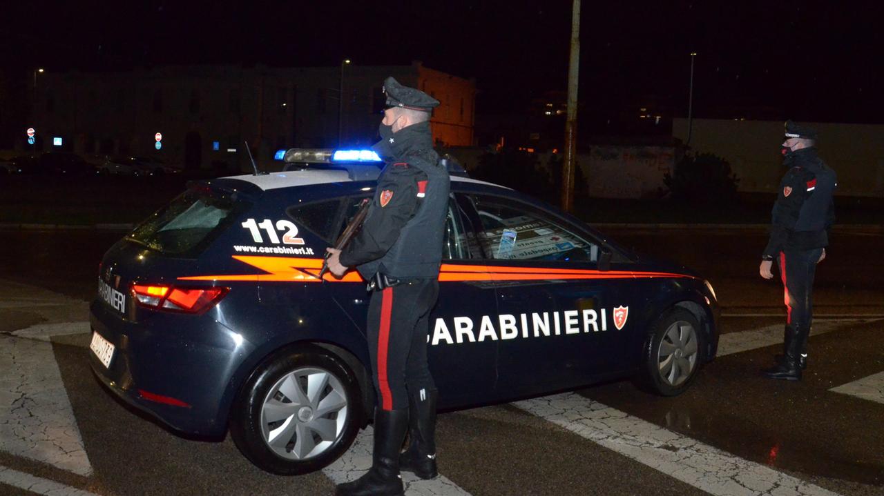 Cagliari, costa cara la rimpatriata di 6 compagni di scuola sorpresi nella notte a Calamosca