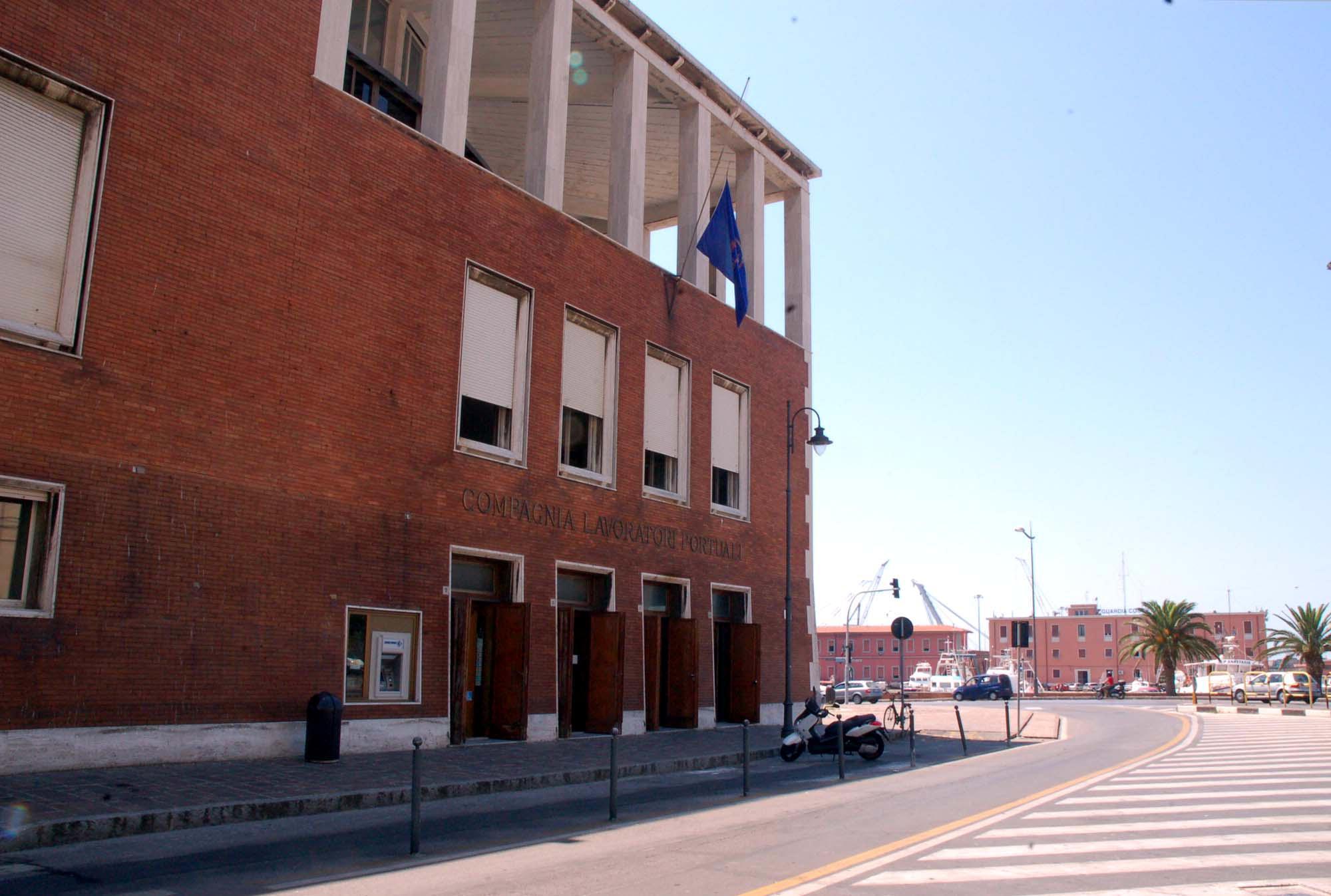 Il palazzo dei portuali