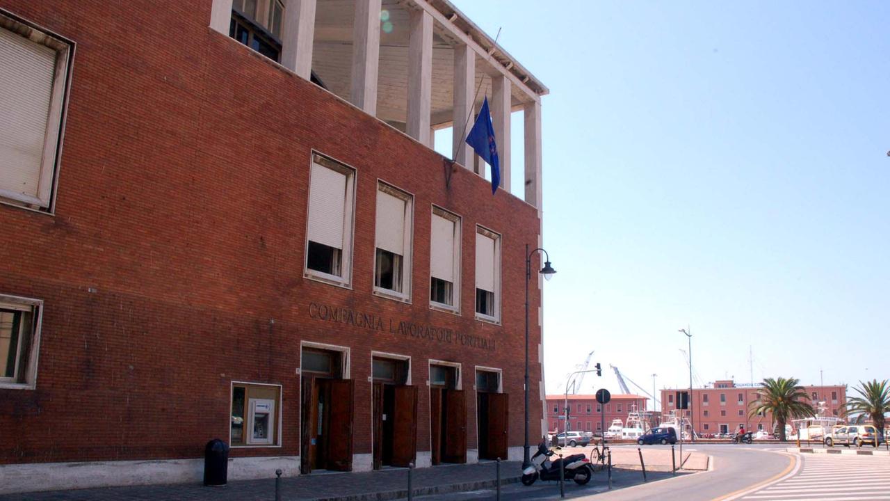 Il palazzo dei portuali