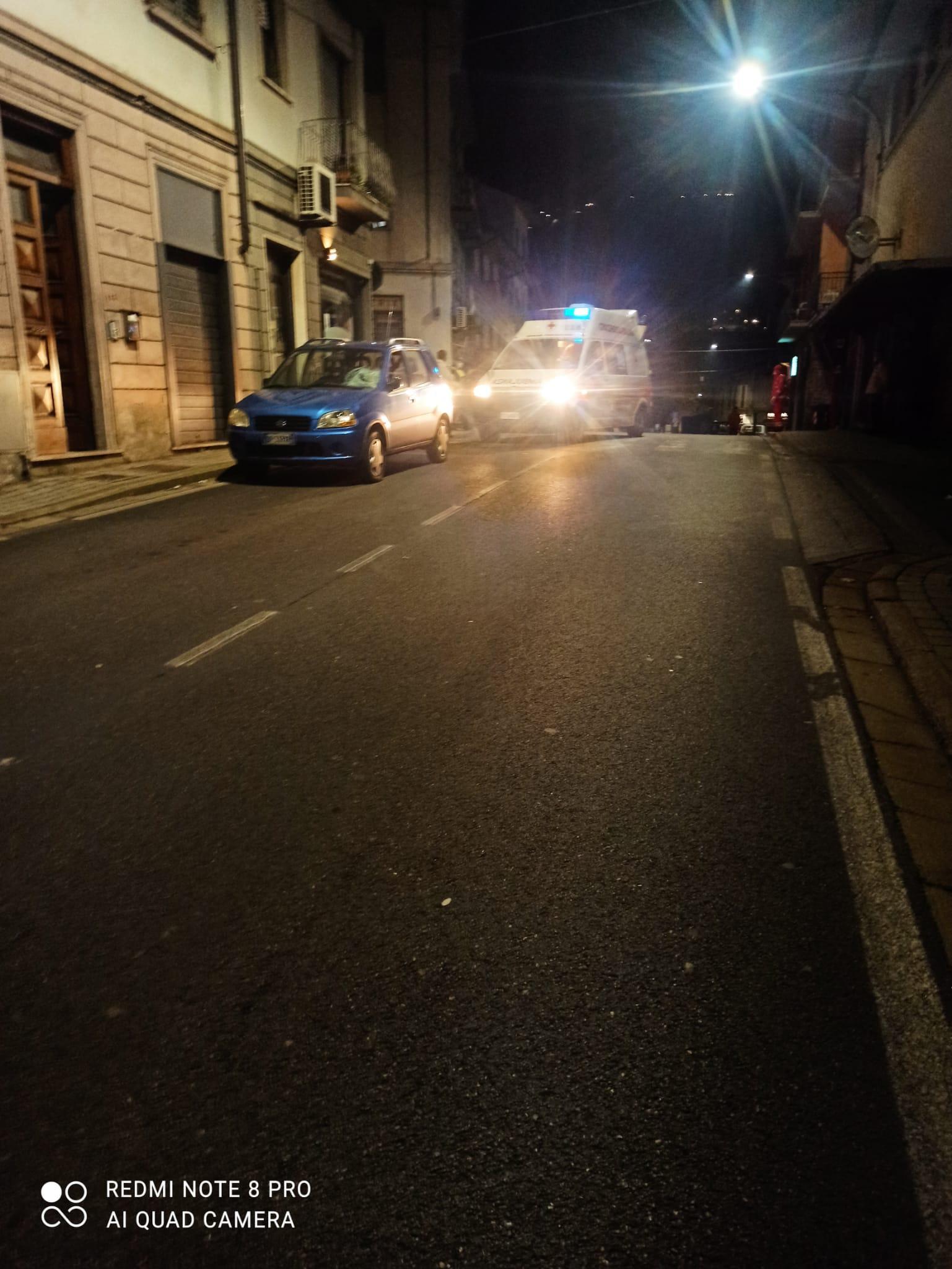 L'ambulanza sul luogo dell'incidente