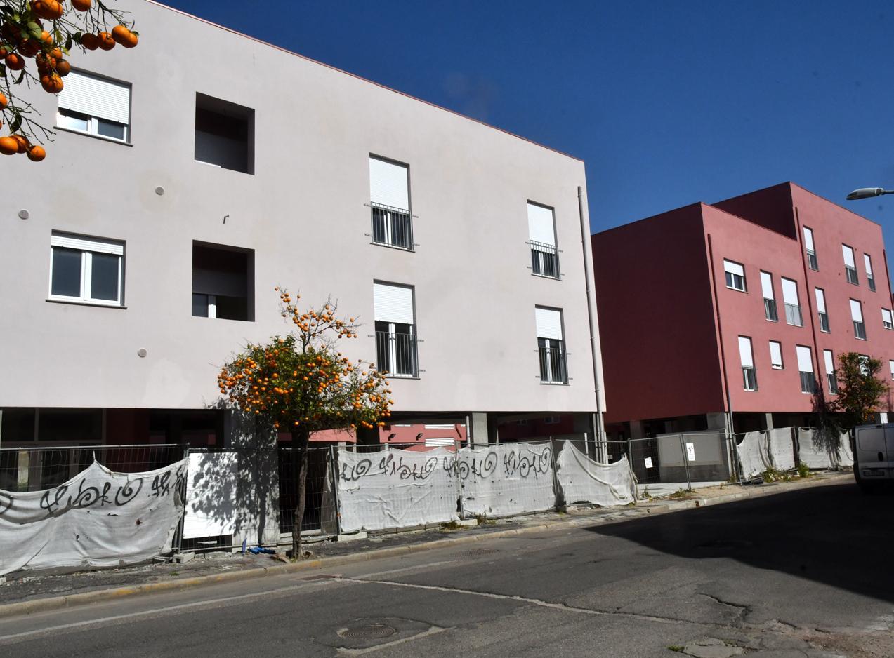 Case popolari al buio, la corrente è un miraggio 